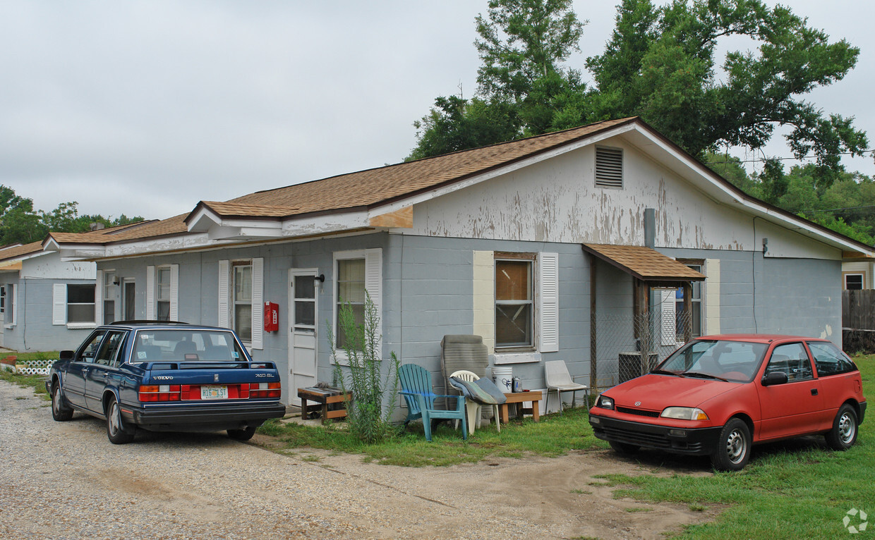 Building Photo - 1009 69th Ave