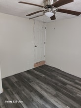 Building Photo - 156 Oak St