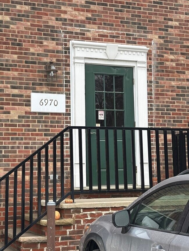 Foto del edificio - Beautifully maintained 3BR, 2BA Condominium