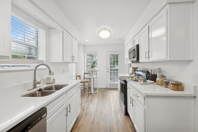 Bedroom Apartments for Rent in Norfolk VA