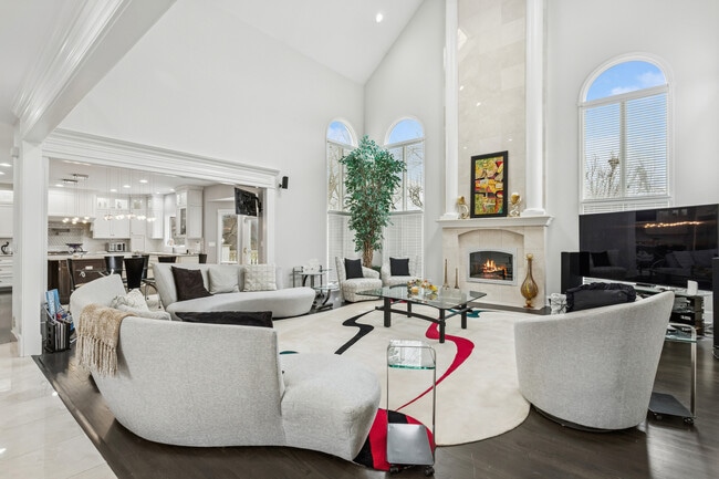 Building Photo - 9200 Falling Waters Dr W