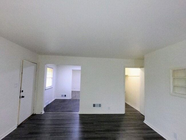 Building Photo - 1001 Garfield