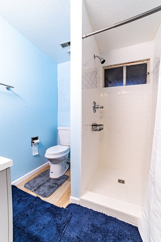 Foto del edificio - 3214 Teardrop Cir