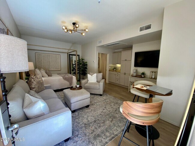 Building Photo - 16545 E Gunsight Dr
