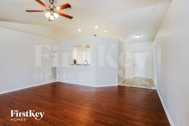 Foto del edificio - 17389 Kentucky Rd