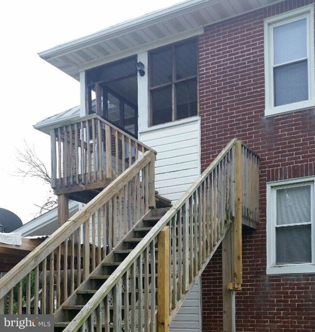 921 S Main St Unit 2ND FLOOR, Hampstead, MD 21074 Room for Rent in