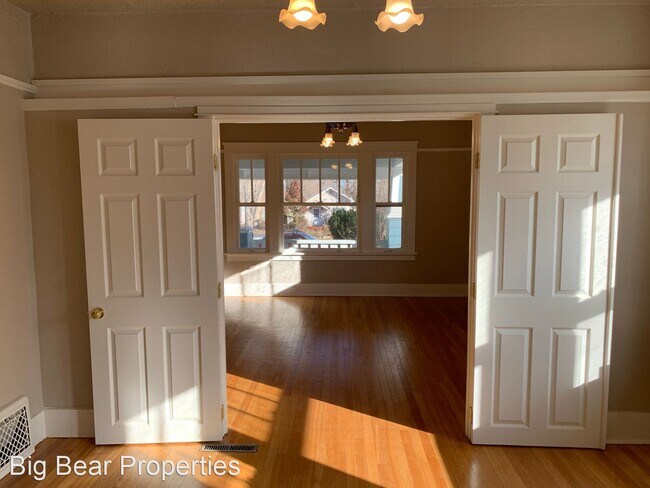 Building Photo - 5 br, 2.5 bath House - 2007 7th Avenue