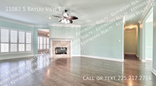 Foto del edificio - 11083 S Bayou View Dr