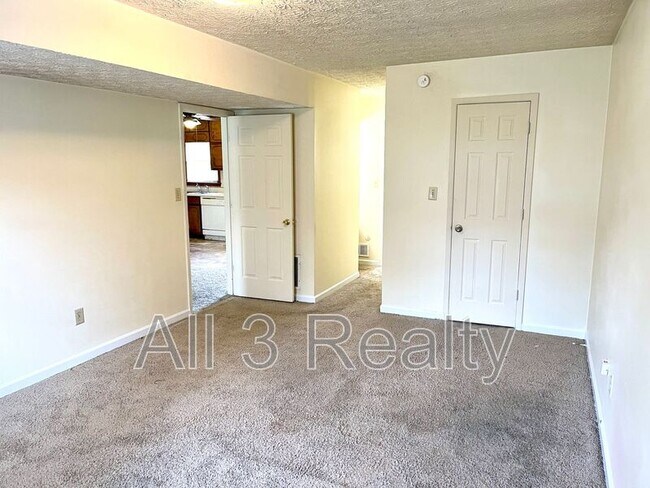 Building Photo - 108 Appleton Blvd