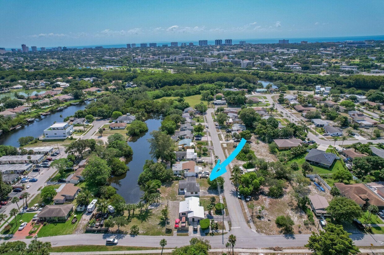 Foto principal - 49 NE 2nd Ave