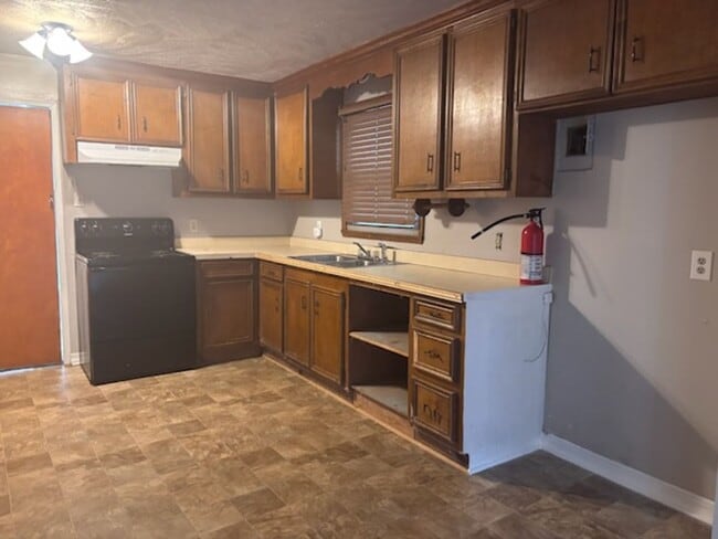 Photo - 3078 Oak Forest Dr House