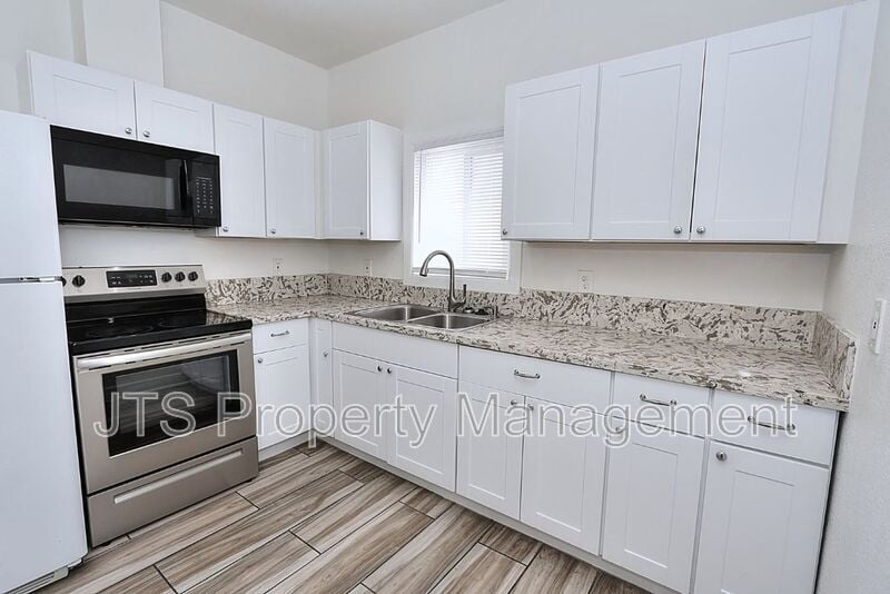 Photo - 1119-200 24th Street