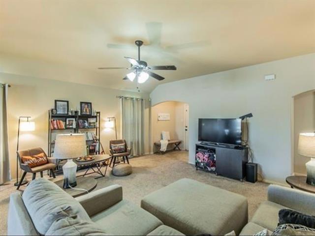 Foto del edificio - 108 Halifax Cir