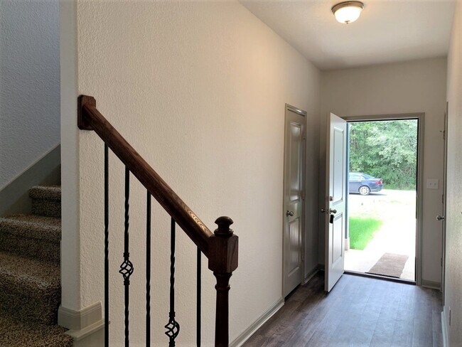 Foto del edificio - 626 Magnolia Bend