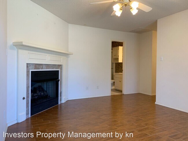Foto del edificio - 3 br, 2 bath Apartment - 8800 South 15th St