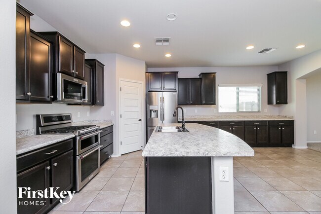 Building Photo - 5401 W Victory Way