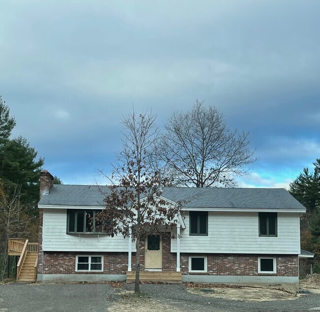 Foto del edificio - 133 Windham Rd