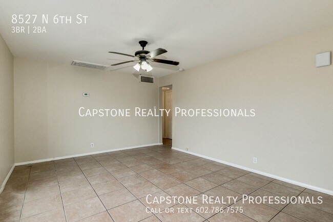 Foto del edificio - 8527 N 6th St