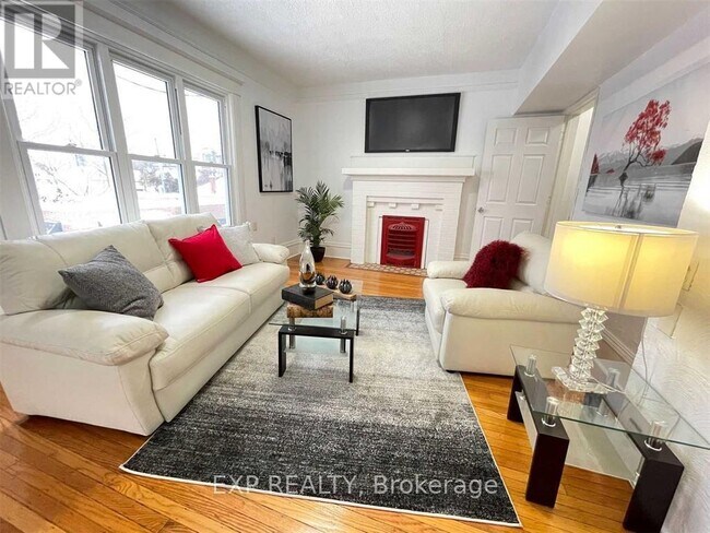 Photo du bâtiment - 229 Locke St S