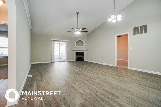 Foto del edificio - 1892 McDowell Ridge Dr