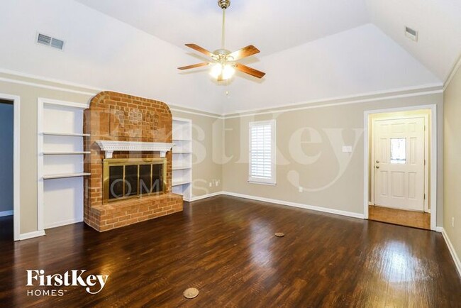 Building Photo - 1330 Fox Trace Dr