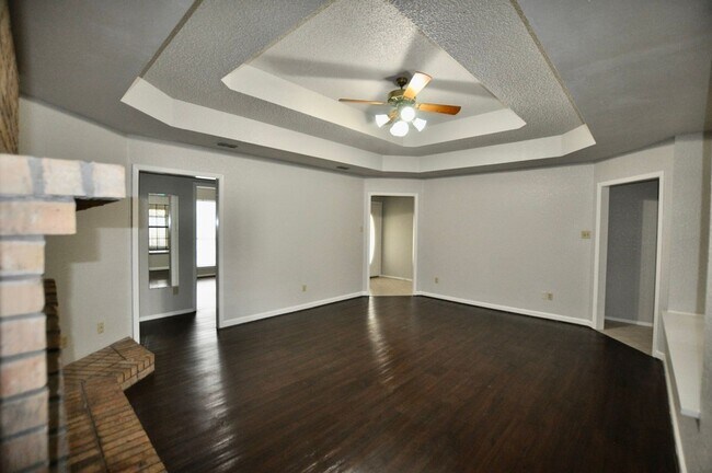 Building Photo - 103 Kenshire Ct