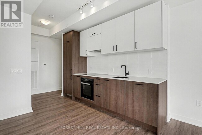 Building Photo - 1 Quarrington Lane