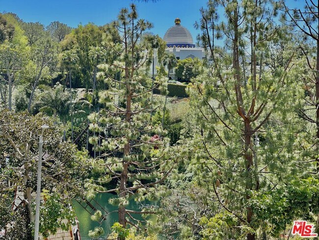 Foto del edificio - 501 Palisades Dr