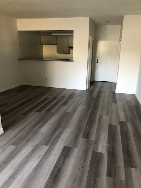 Foto del edificio - 1339 N Sycamore Ave