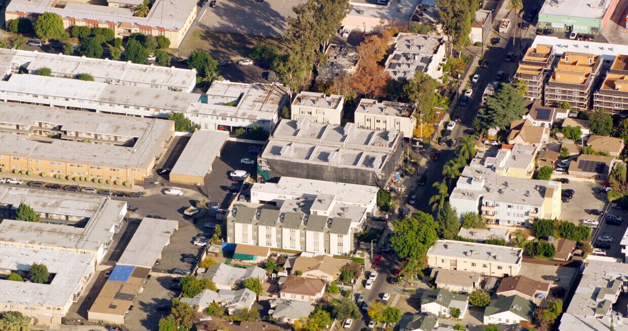 Aerial Photo - Contour at Noho