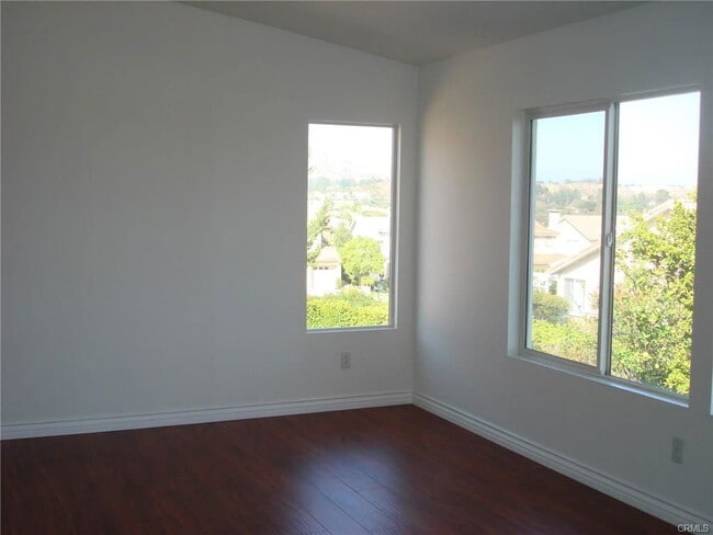 Building Photo - 11774 Oakhurst Way