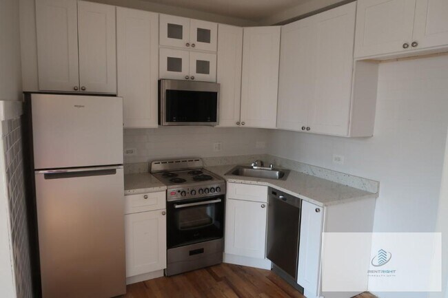 Foto del edificio - 4526 N Sheridan Rd