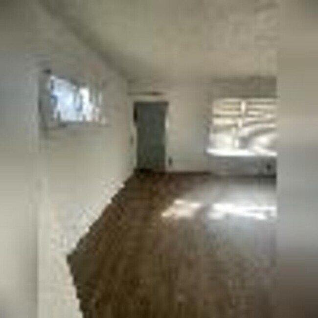 Foto del edificio - 9605 Adams Ave