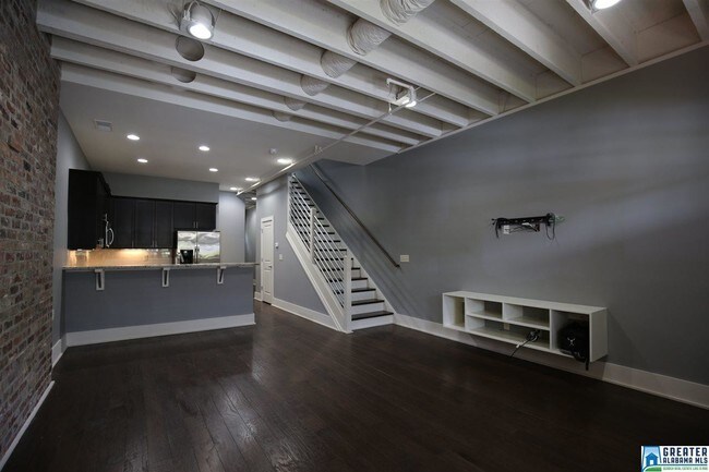 Foto del edificio - 708 Barristers Ct