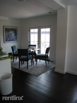 Building Photo - 263 N 3rd St