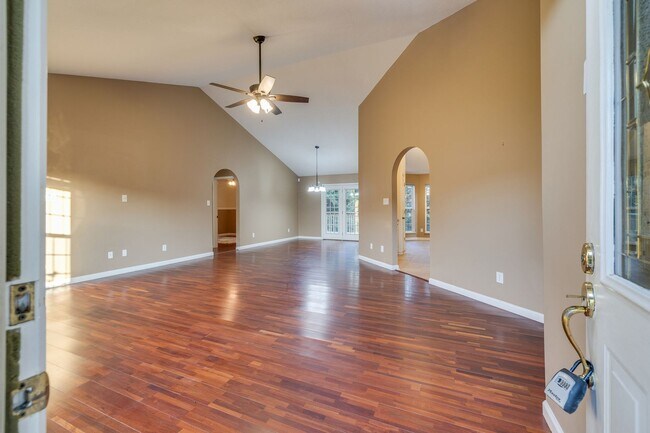Foto del edificio - Knoxville 37938 - 3 bedroom, 2 bath home -...