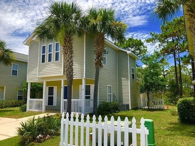 Building Photo - Beautiful 3-Bed in Enchanted Estates