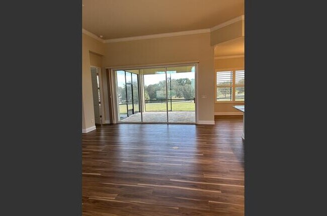 Foto del edificio - 307 W Redsox Path