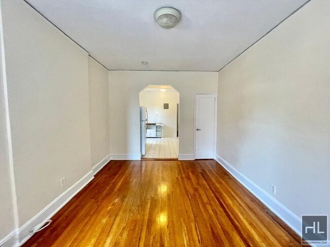 Building Photo - East 38th Street