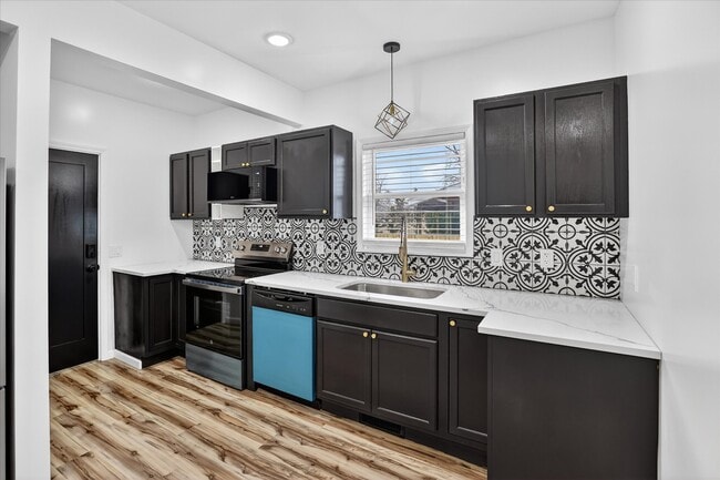 Building Photo - 509 McDonald St