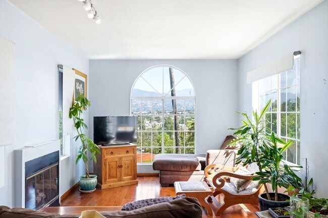 Foto del edificio - 612 Alta Vista Dr