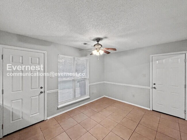 Building Photo - 6572 Rosewood Dr