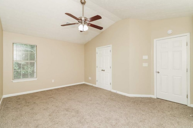 Building Photo - 692 Coventry Dr