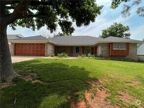 Building Photo - 1304 Pine Oak Dr