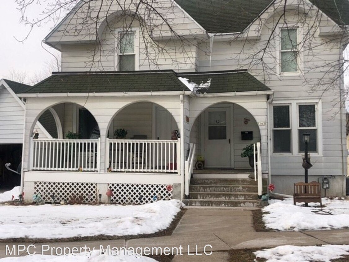 3 br, 1.5 bath House 165 S Perkins Blvd House Rental in Burlington