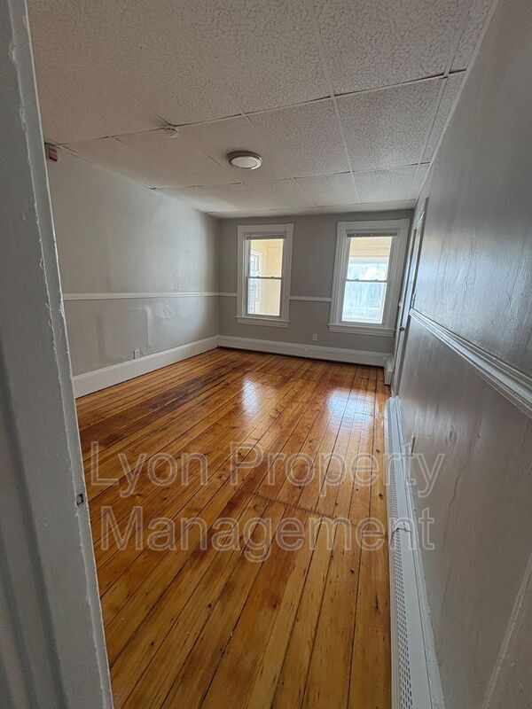 Foto del edificio - 157 Rathbun St