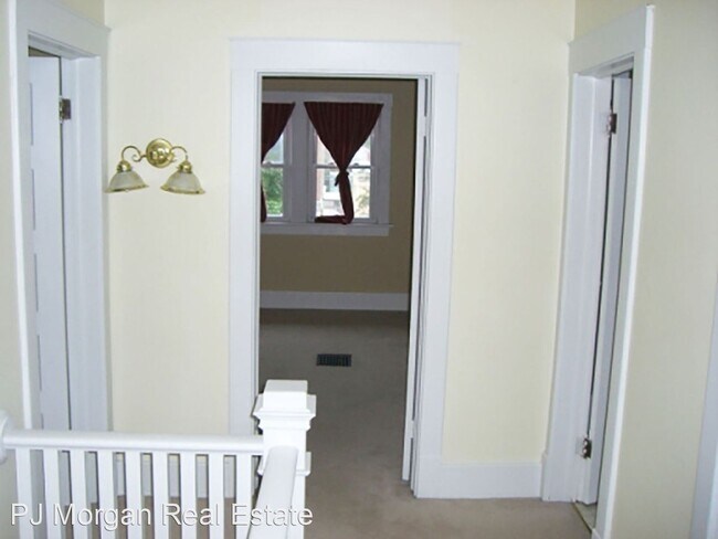 Foto del edificio - 3 br, 2 bath House - 5022 Capitol Ave