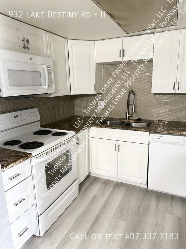 Photo - 932 Lake Destiny Rd Townhome