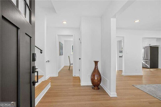 Building Photo - 2967 Flat Shoals Rd