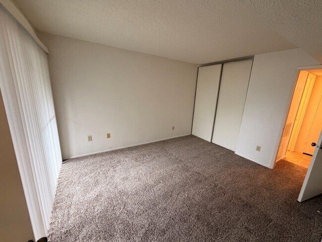 Foto del edificio - 11983 Bob White Dr